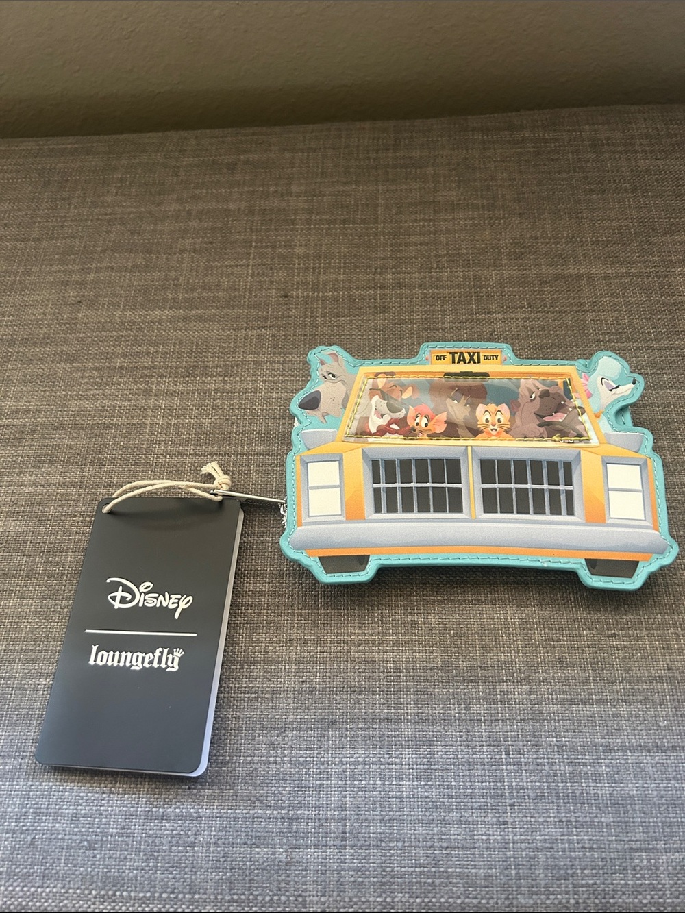 Loungefly Disney Oliver & Company Taxi Cardholder